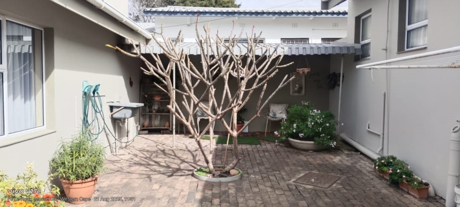 3 Bedroom Property for Sale in Hartenbos Central Western Cape